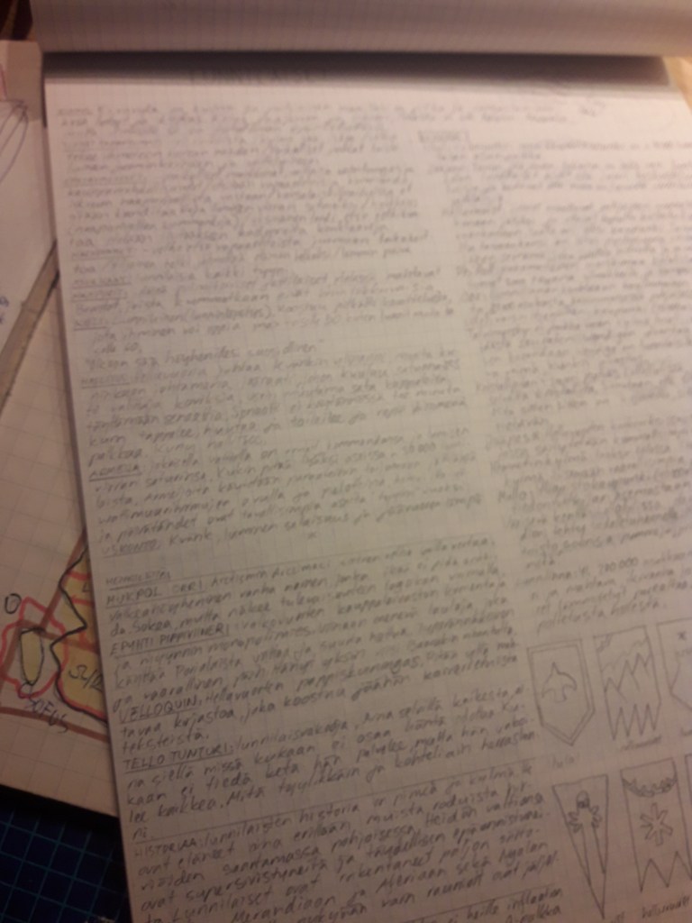 kuvassa iso ruutuvohkon sivu täytettynä pienellä tekstillä